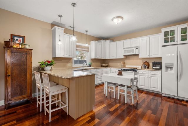 26 Fagan 26, Uxbridge, MA 01569