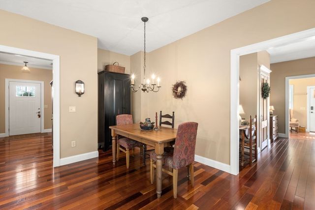 26 Fagan 26, Uxbridge, MA 01569