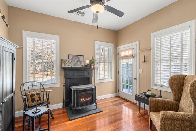 26 Fagan 26, Uxbridge, MA 01569