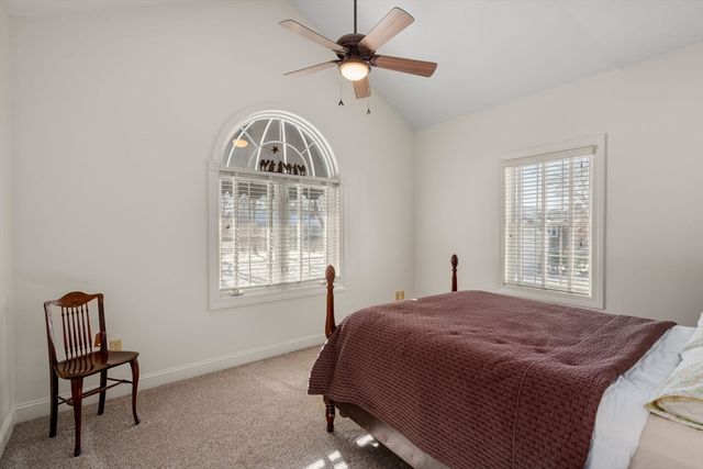 26 Fagan 26, Uxbridge, MA 01569