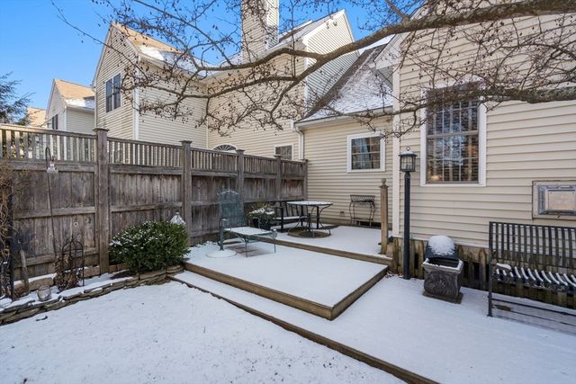 26 Fagan 26, Uxbridge, MA 01569