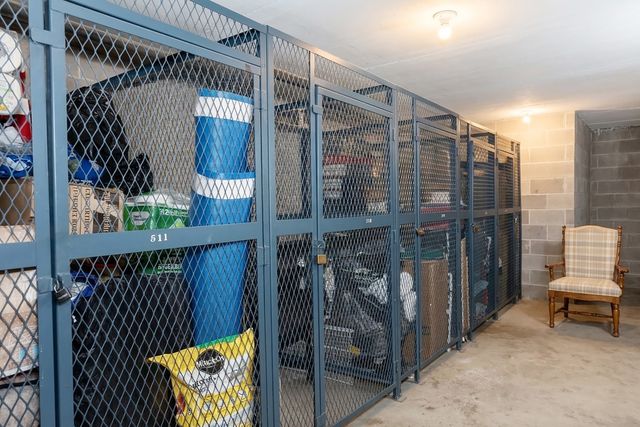 5500 Lincoln Avenue 510-E, Morton Grove, IL 60053