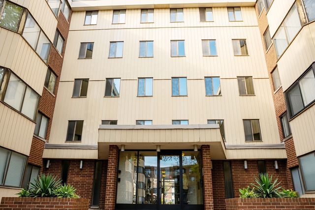 5500 Lincoln Avenue 510-E, Morton Grove, IL 60053