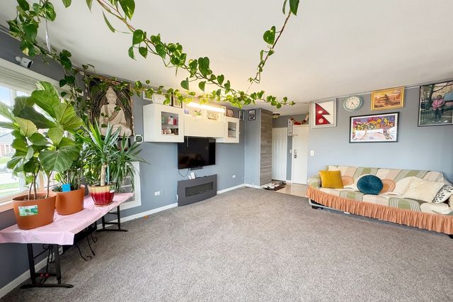 5500 Lincoln Avenue 510-E, Morton Grove, IL 60053