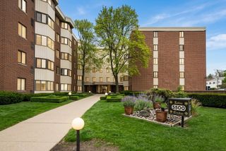 5500 Lincoln Avenue 510-E, Morton Grove, IL 60053