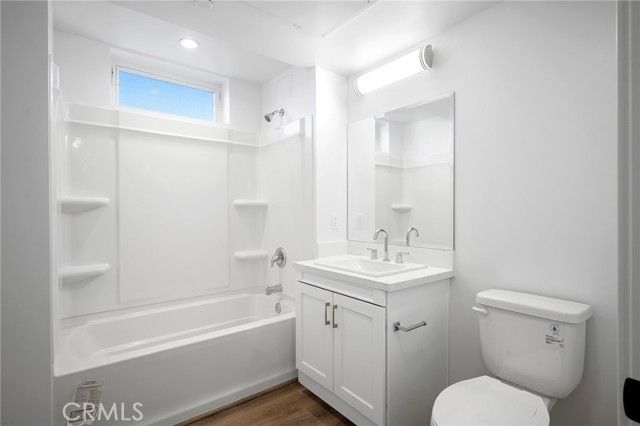 10657 Moorpark Street 203, North Hollywood (los Angeles), CA 91602