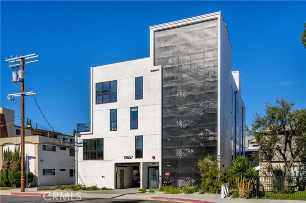 10657 Moorpark Street 203, North Hollywood (los Angeles), CA 91602