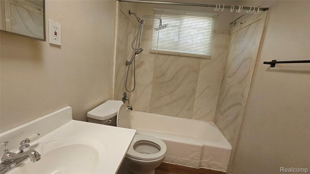 3024 Raskob Street, Flint, MI 48504