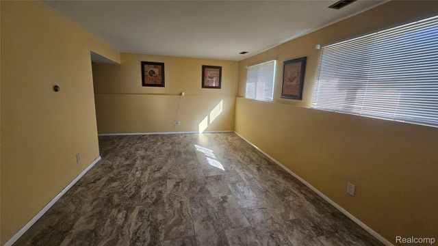 3024 Raskob Street, Flint, MI 48504