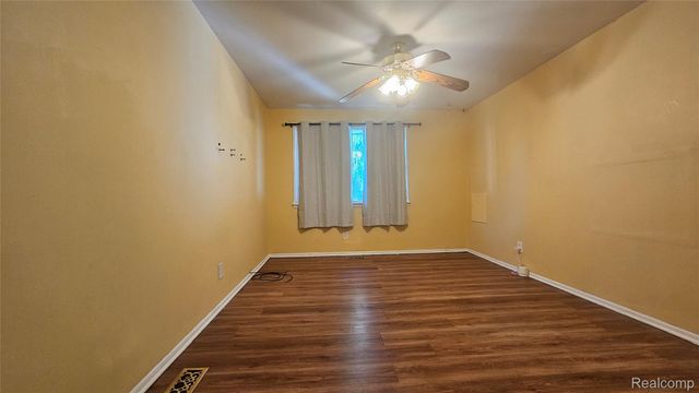 3024 Raskob Street, Flint, MI 48504