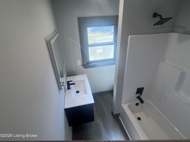 1057 Robin Rd, Radcliff, KY 40160