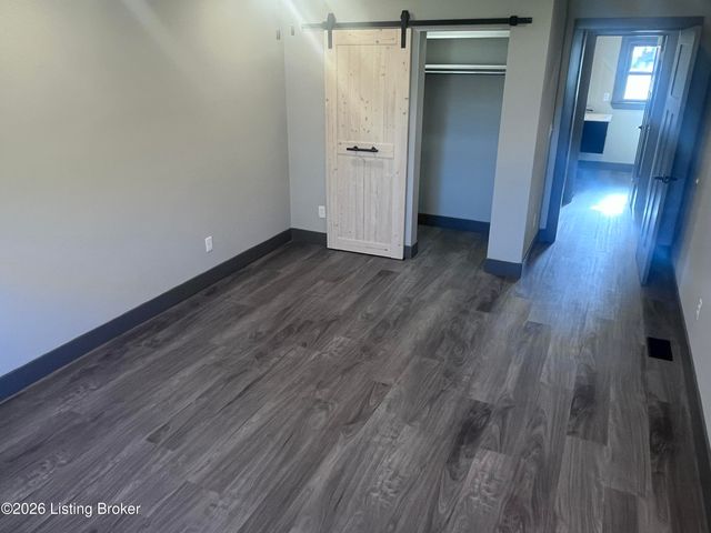 1057 Robin Rd, Radcliff, KY 40160