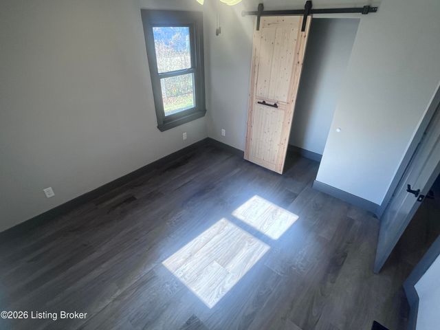 1057 Robin Rd, Radcliff, KY 40160