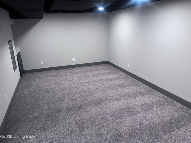 1057 Robin Rd, Radcliff, KY 40160