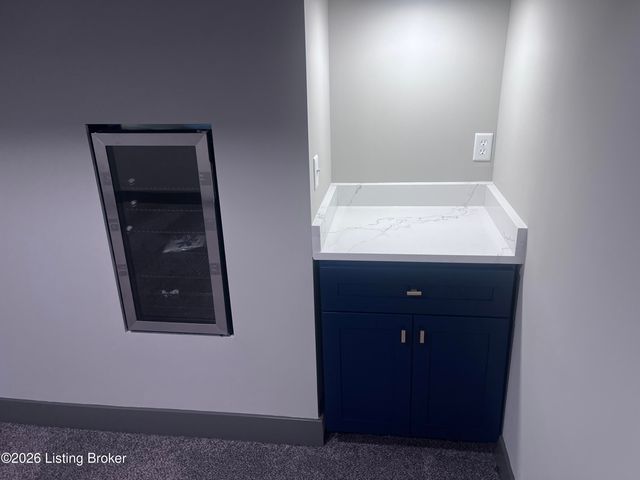 1057 Robin Rd, Radcliff, KY 40160