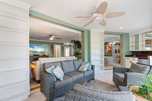 6101 34TH STREET W 2B, Bradenton, FL 34210