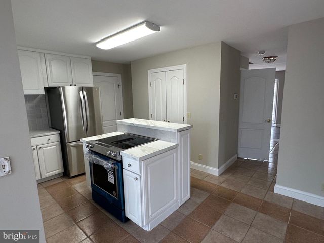 203 NOTTINGHAM RD, Louisa, VA 23093