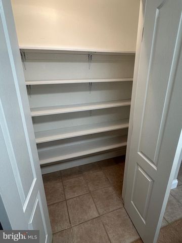 203 NOTTINGHAM RD, Louisa, VA 23093