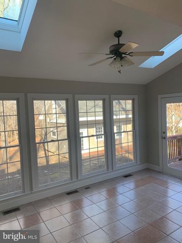 203 NOTTINGHAM RD, Louisa, VA 23093