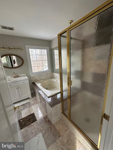 203 NOTTINGHAM RD, Louisa, VA 23093