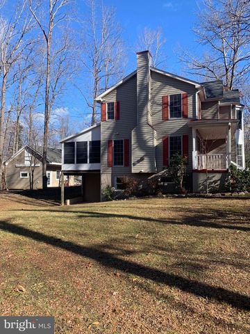 203 NOTTINGHAM RD, Louisa, VA 23093