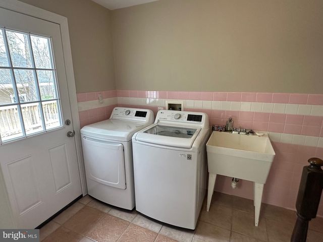 203 NOTTINGHAM RD, Louisa, VA 23093