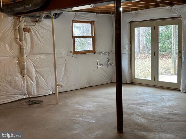 203 NOTTINGHAM RD, Louisa, VA 23093