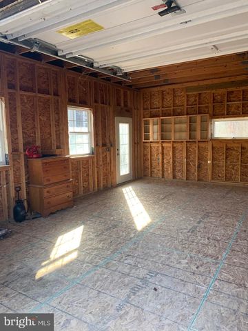 203 NOTTINGHAM RD, Louisa, VA 23093