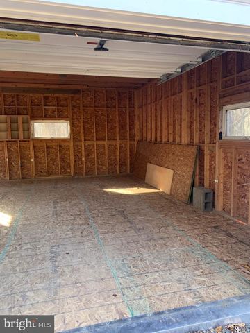 203 NOTTINGHAM RD, Louisa, VA 23093