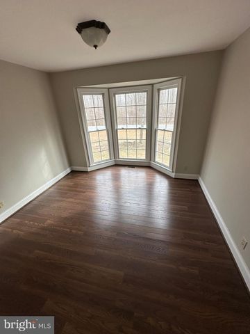 203 NOTTINGHAM RD, Louisa, VA 23093