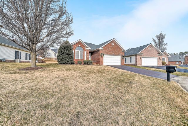 1610 Cascades CT, Salem, VA 24153