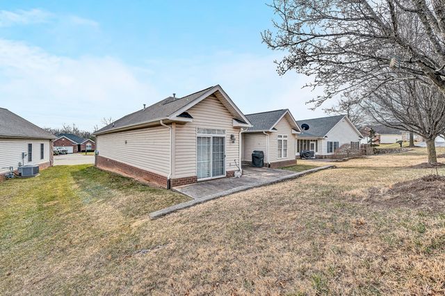 1610 Cascades CT, Salem, VA 24153