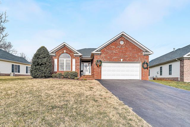 1610 Cascades CT, Salem, VA 24153