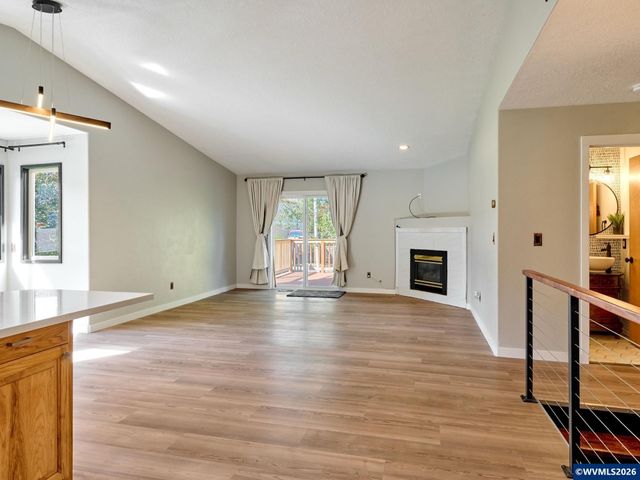 2257 Hemlock Ct NW, Salem, OR 97304