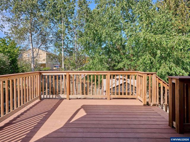 2257 Hemlock Ct NW, Salem, OR 97304
