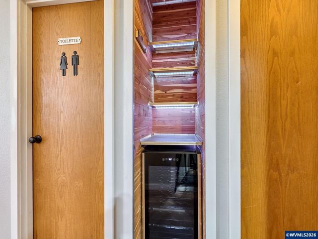 2257 Hemlock Ct NW, Salem, OR 97304