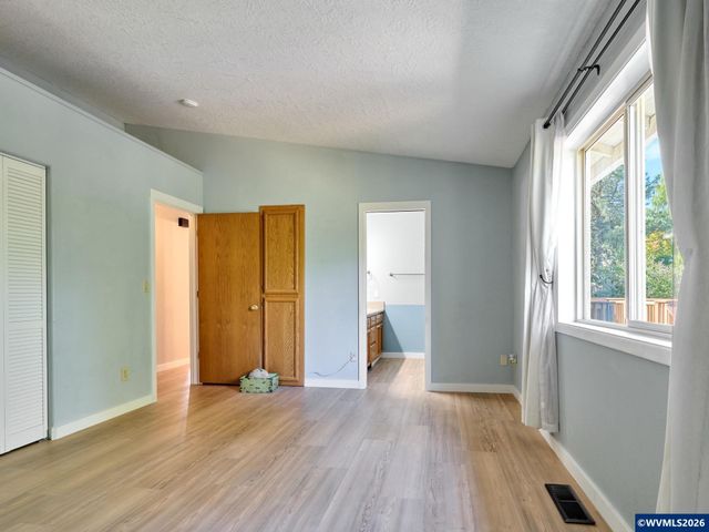 2257 Hemlock Ct NW, Salem, OR 97304