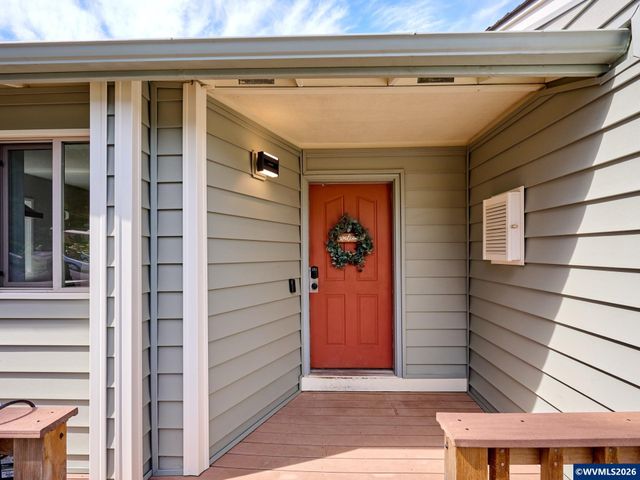 2257 Hemlock Ct NW, Salem, OR 97304