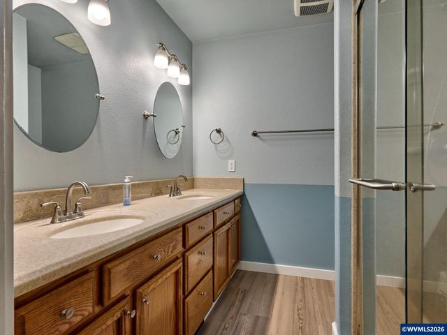 2257 Hemlock Ct NW, Salem, OR 97304