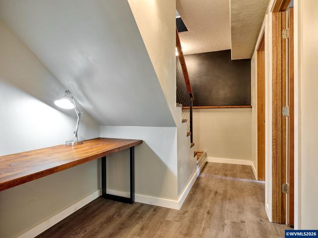 2257 Hemlock Ct NW, Salem, OR 97304