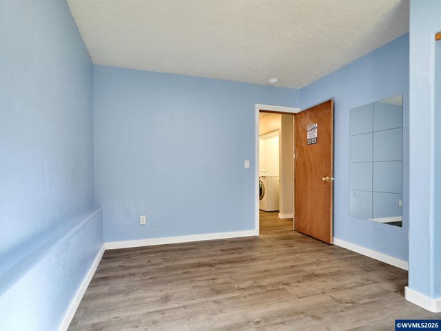 2257 Hemlock Ct NW, Salem, OR 97304