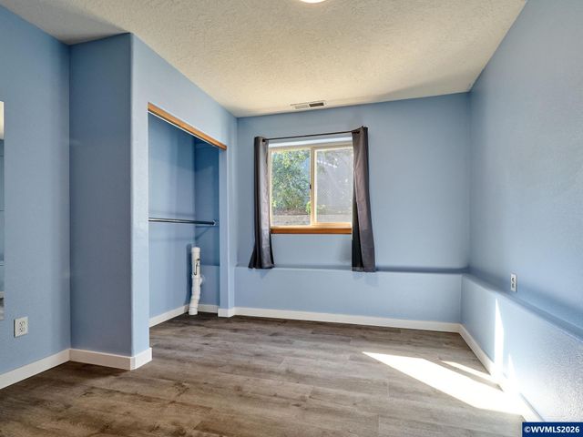 2257 Hemlock Ct NW, Salem, OR 97304
