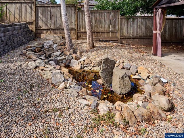 2257 Hemlock Ct NW, Salem, OR 97304