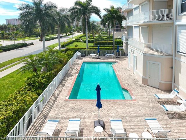 1061 Collier BLVD PH 1, Marco Island, FL 34145