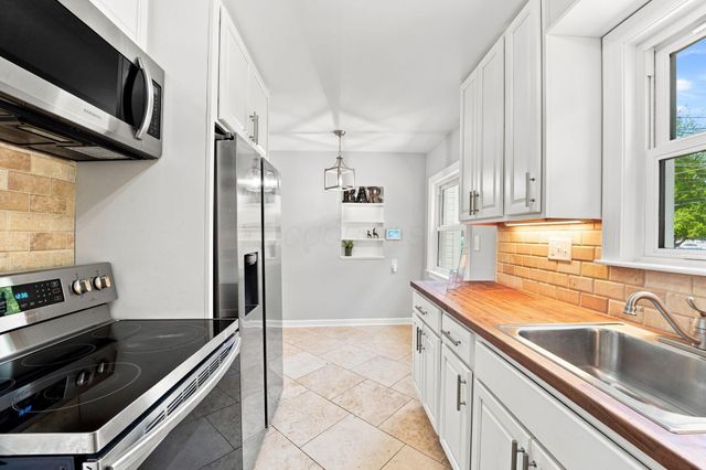 374 Rosslyn Avenue, Columbus, OH 43214