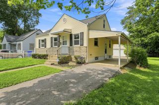 374 Rosslyn Avenue, Columbus, OH 43214