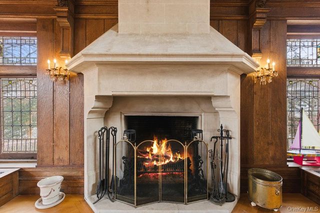 5 Cedar Lane, Glen Cove, NY 11542