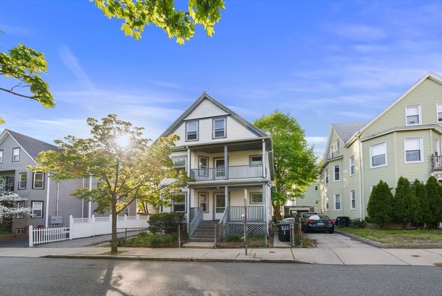 29 Victoria St, Somerville, MA 02144