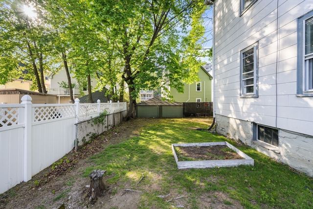 29 Victoria St, Somerville, MA 02144