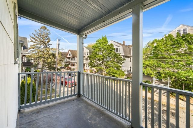 29 Victoria St, Somerville, MA 02144